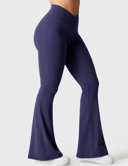 KOURTNEY™ | Flared leggings with V-waist