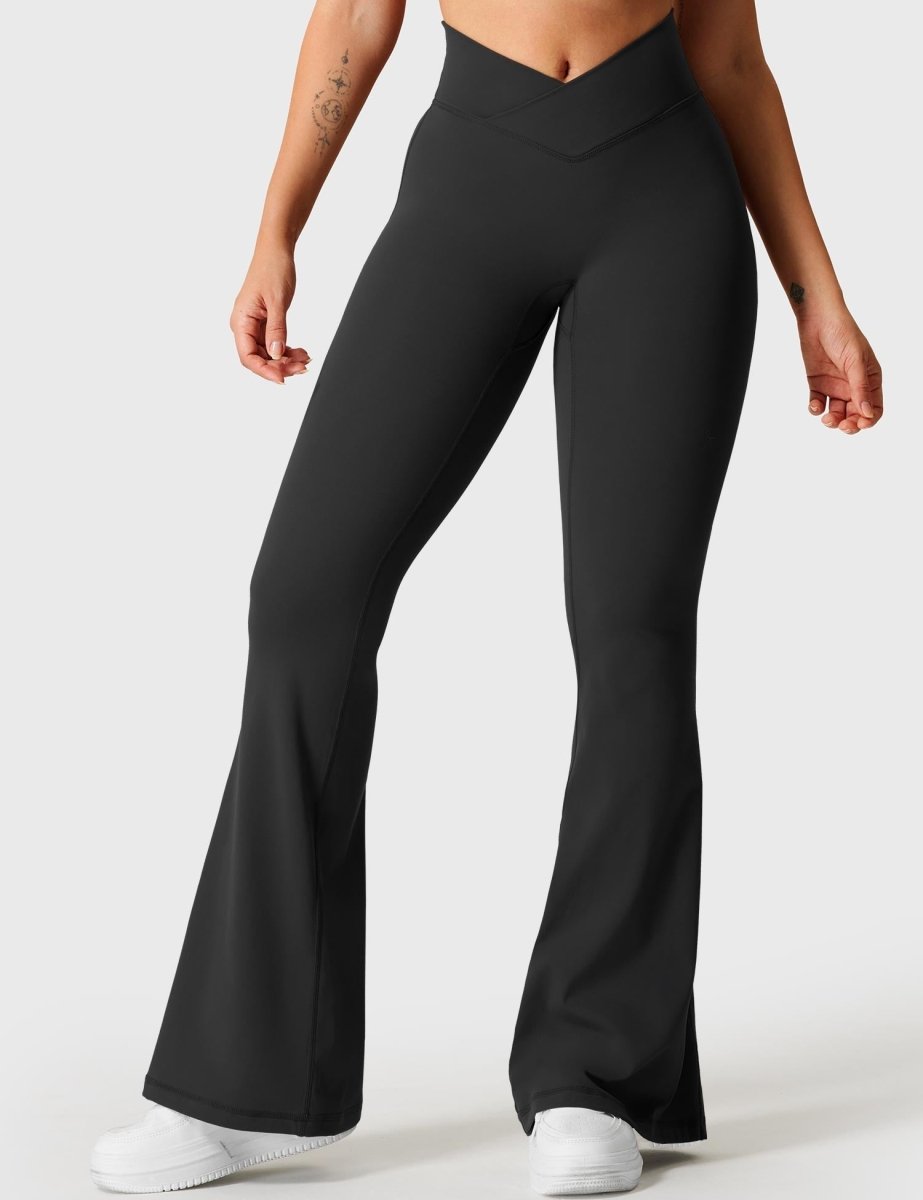 KOURTNEY™ | Flared leggings with V-waist