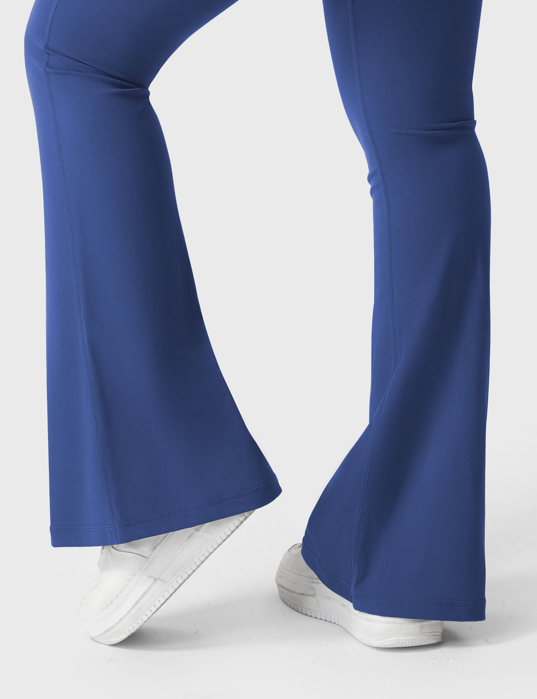 DAAN™ | Flared leggings with pockets