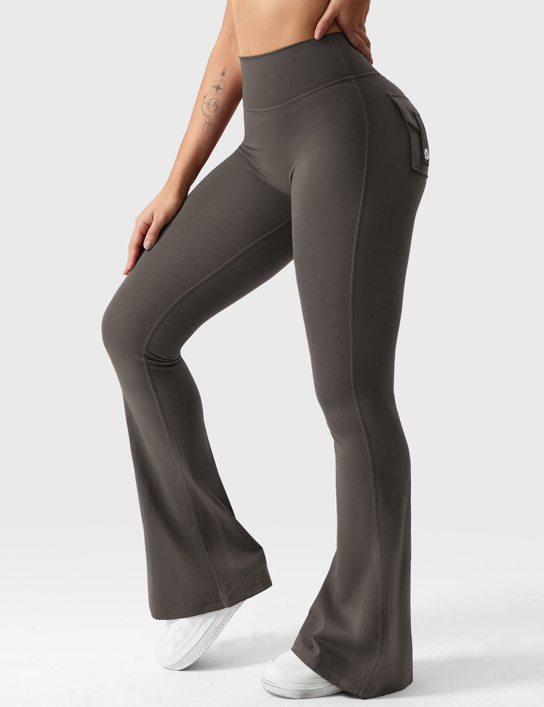 DAAN™ | Flared leggings with pockets